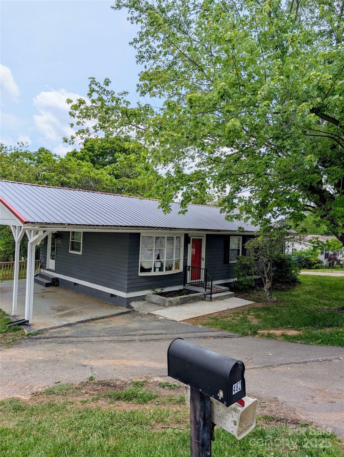 Property Photo: 482 Gorman Bridge Road NC 28806