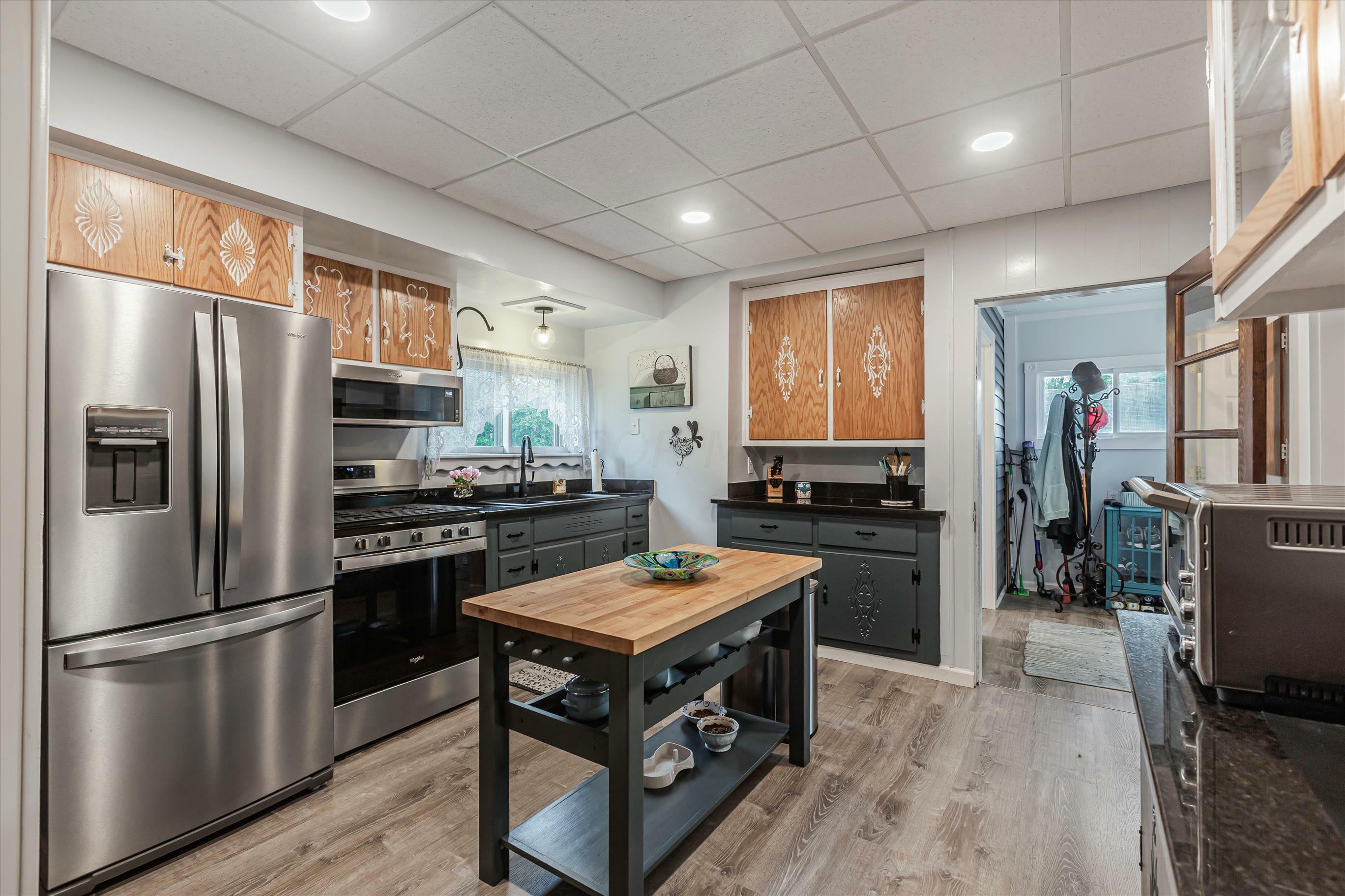 Property Photo:  25 W Channel Street  OH 43055 