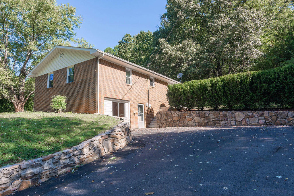 Property Photo:  1770 Press Pickett Road  TN 37397 