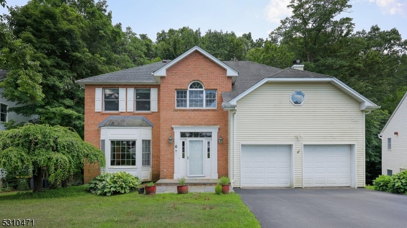 Property Photo:  8 Fox Hollow Trl  NJ 07924 