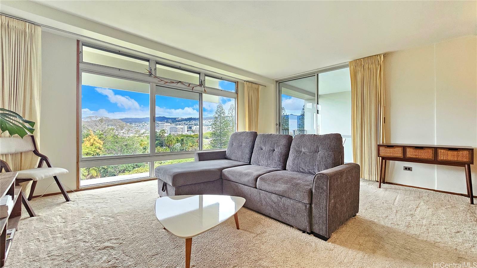 1515 Nuuanu Avenue 752  Honolulu HI 96817 photo