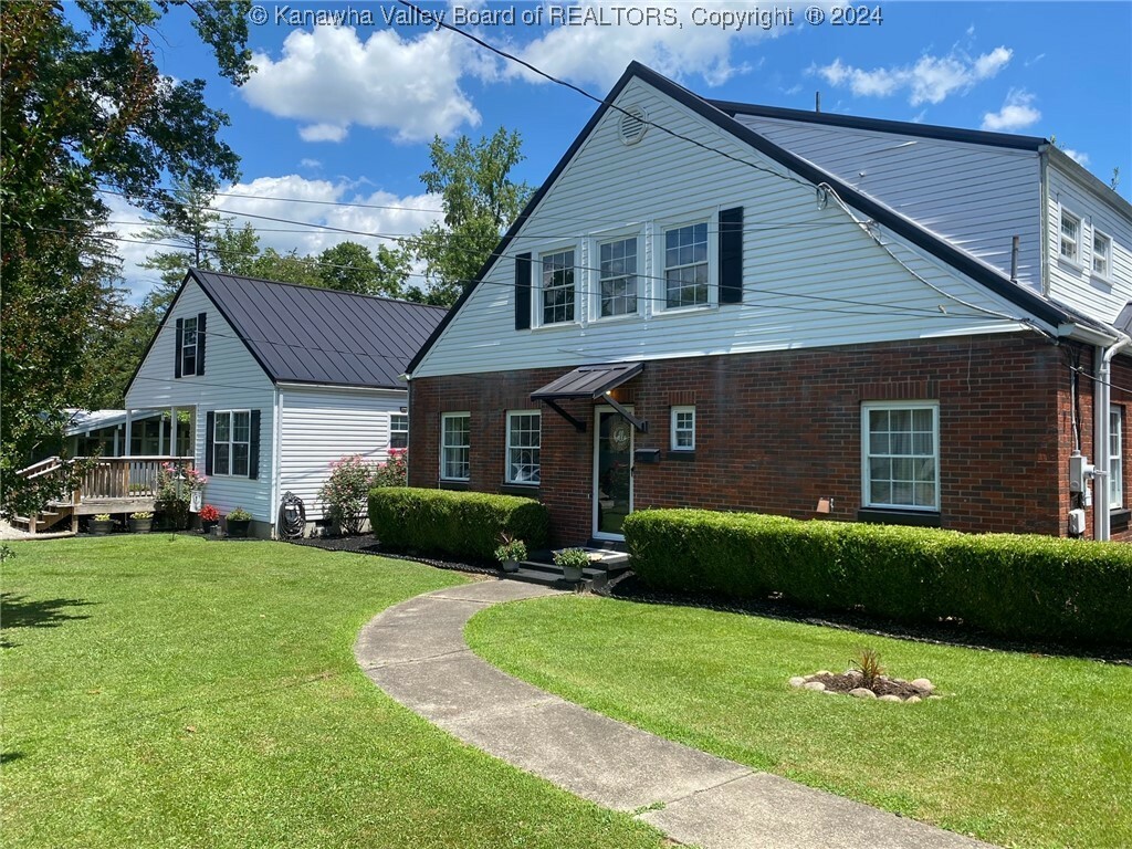 Property Photo:  206 Sun Valley Drive  WV 25177 