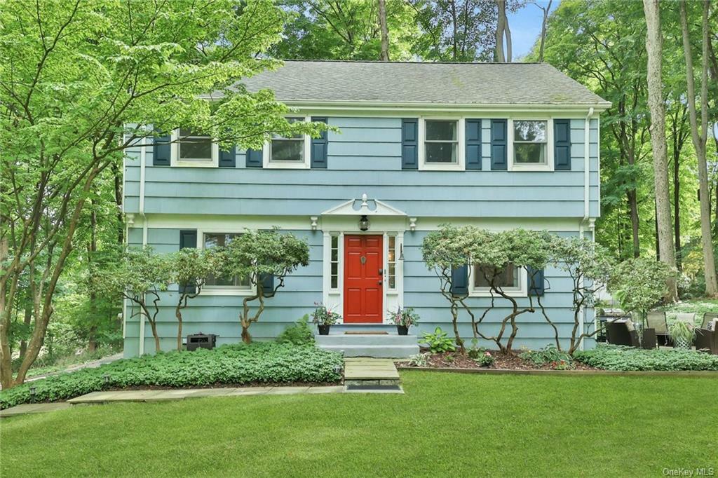 Property Photo:  166 Pinesbridge Road  NY 10562 