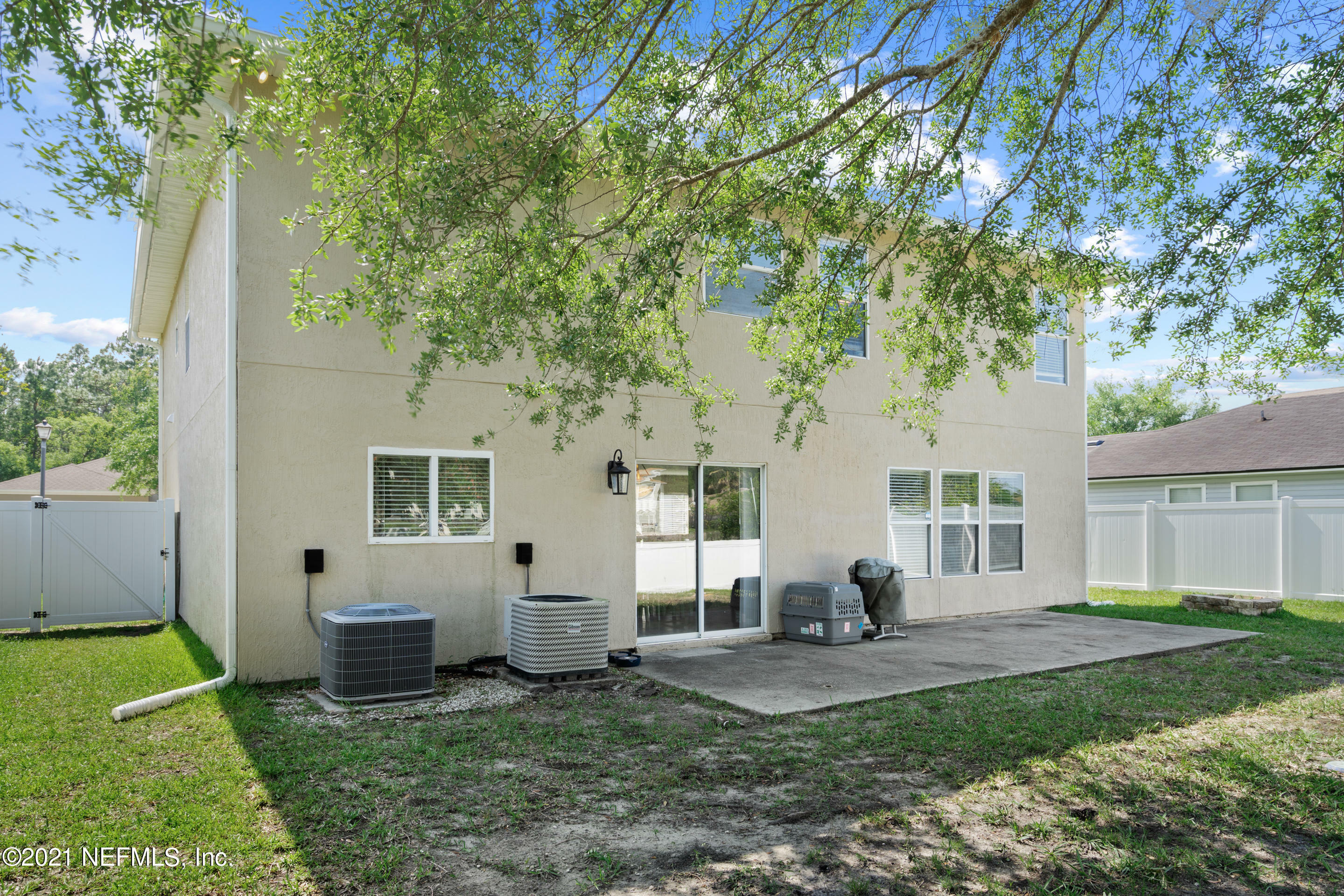 Property Photo:  1108 Morning Light Road  FL 32218 