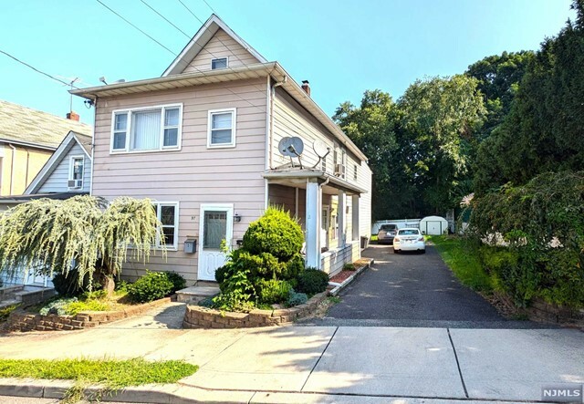 Property Photo:  97 Kossuth Street  NJ 07057 