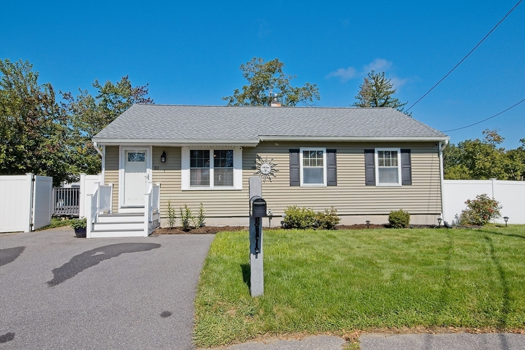 Property Photo:  22 Bennington Ter  MA 01854 