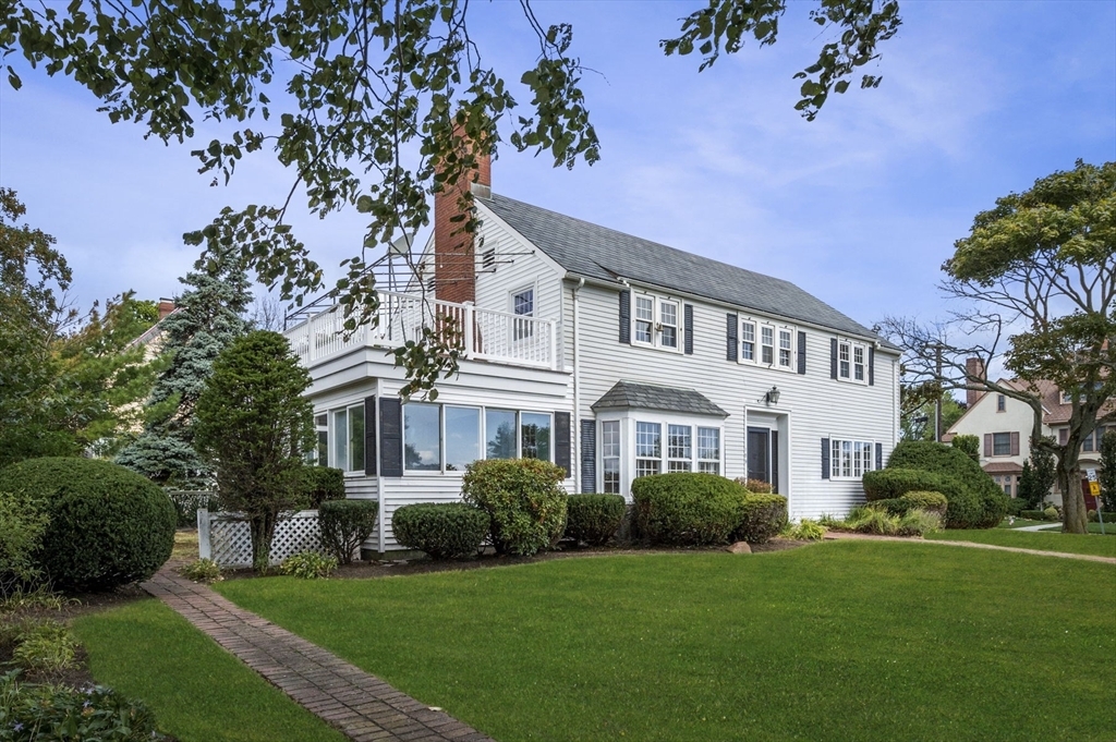 Property Photo:  189 Lynn Shore Dr  MA 01902 