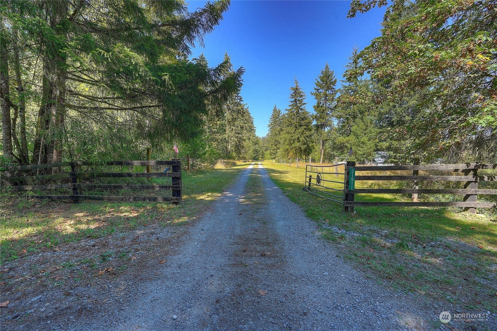 Property Photo:  31312 41st Avenue E  WA 98328 