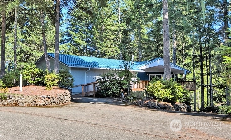 Property Photo:  550 N Lake Surf Drive  WA 98555 