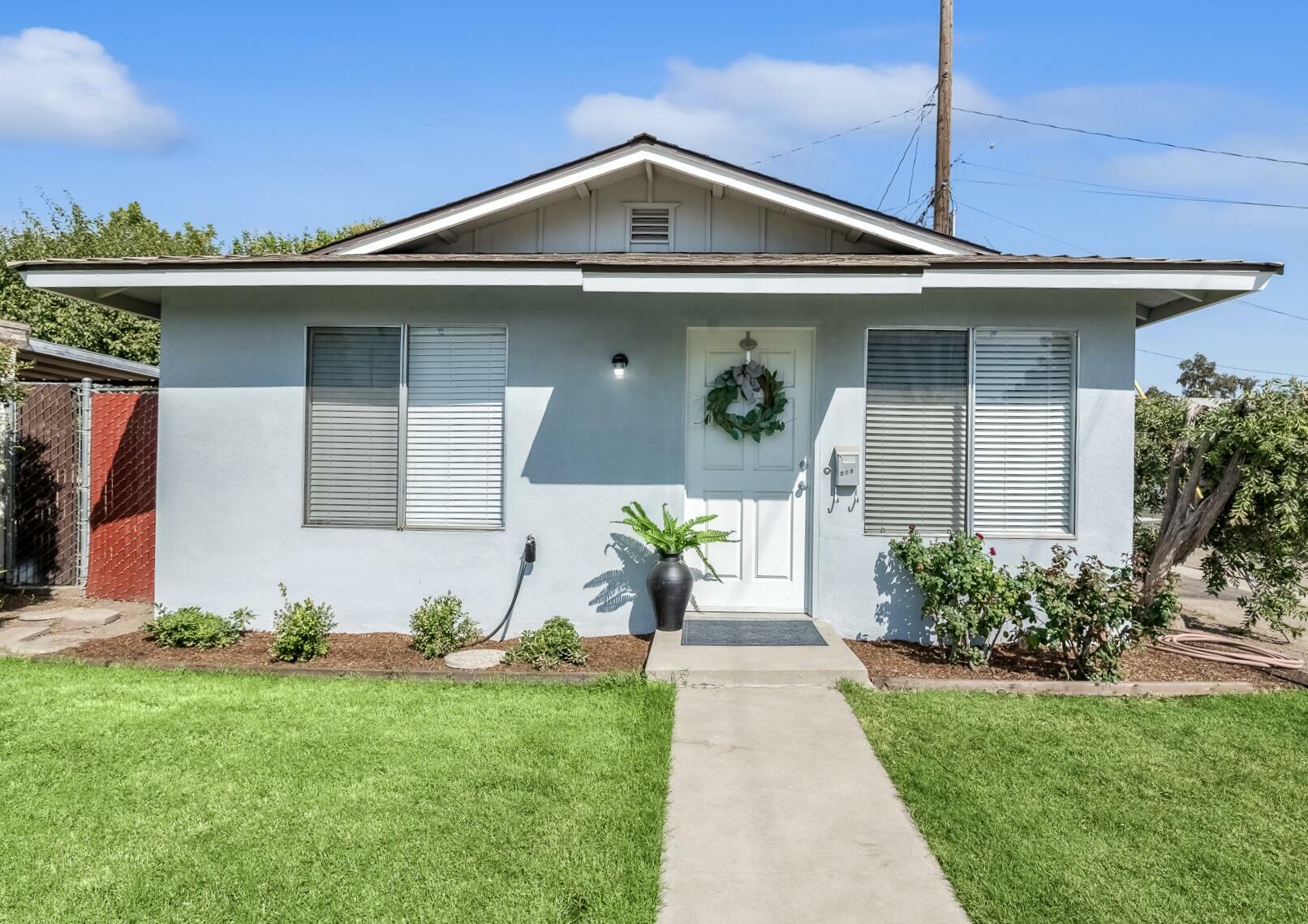 Property Photo:  508 S Sowell Street  CA 93277 