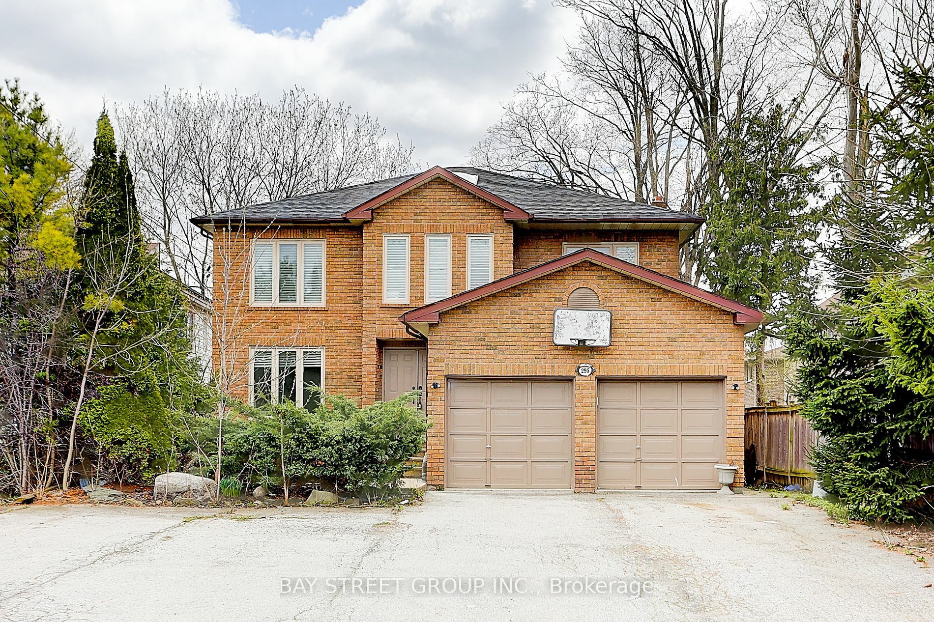 Property Photo:  295 Elgin Mills Rd W  ON L4C 4M1 