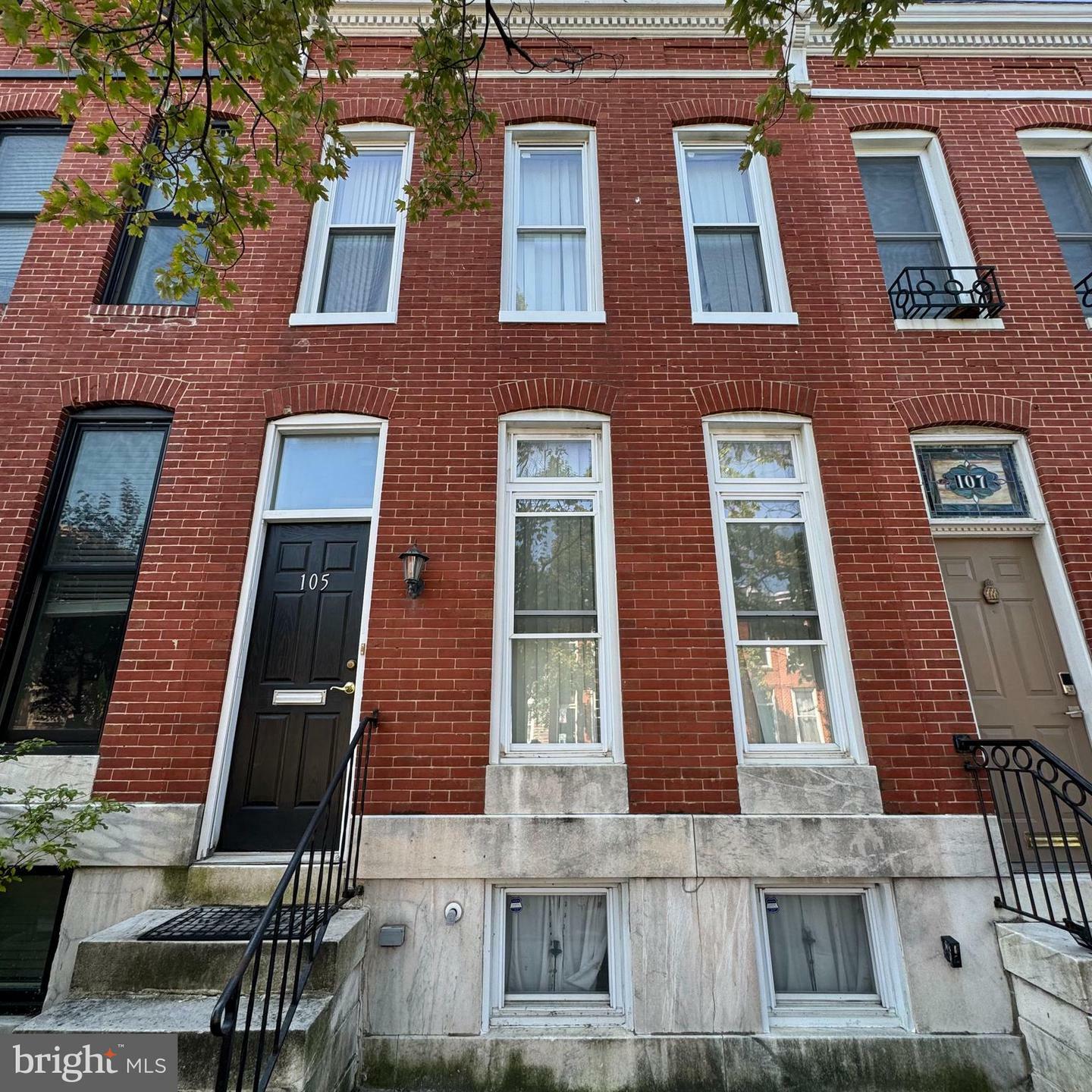 Property Photo:  105 W Ostend Street  MD 21230 