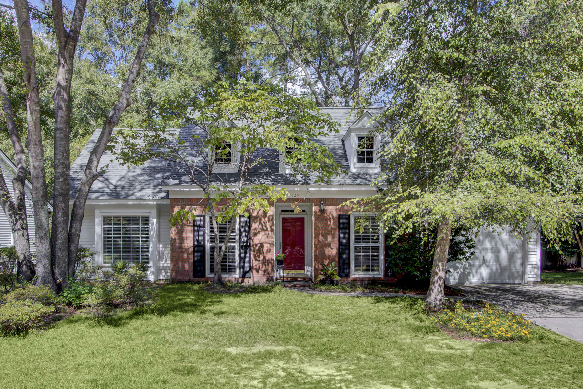 Property Photo:  105 Macfarren Lane  SC 29485 