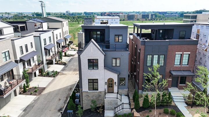 4205 Magnolia Alley  Blue Ash OH 45242 photo