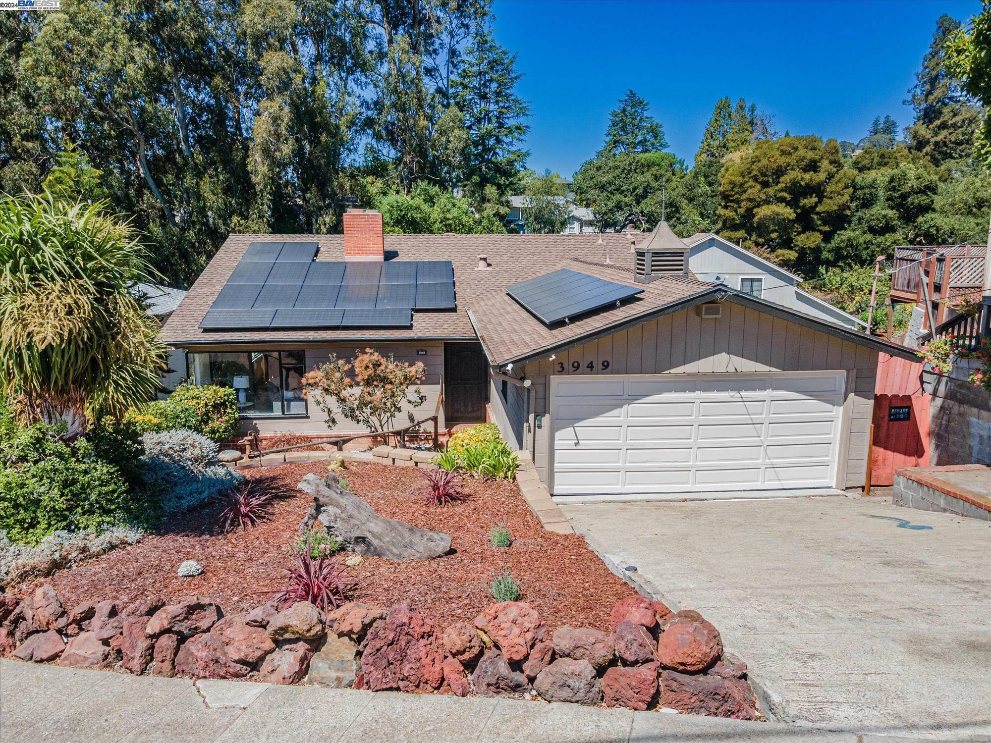 Property Photo:  3949 Norton Ave  CA 94602 