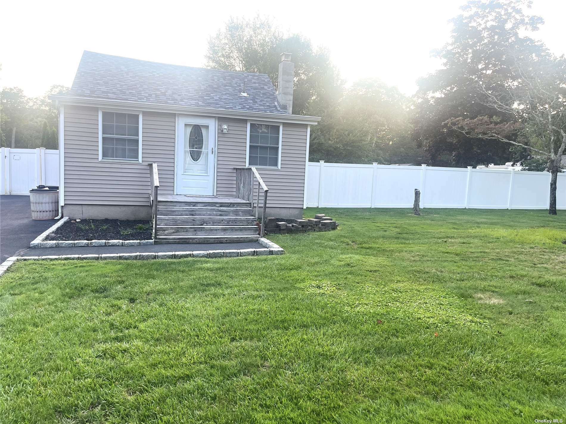 Property Photo:  204 Whittier Drive  NY 11951 