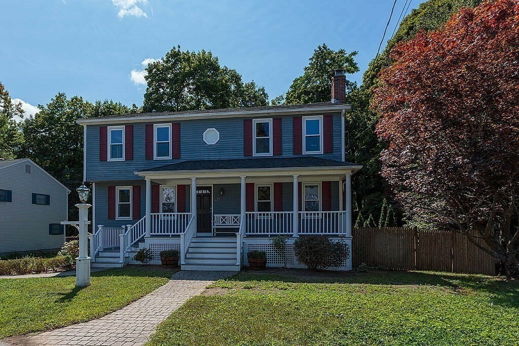 Property Photo:  28 Francis Drive  MA 01867 