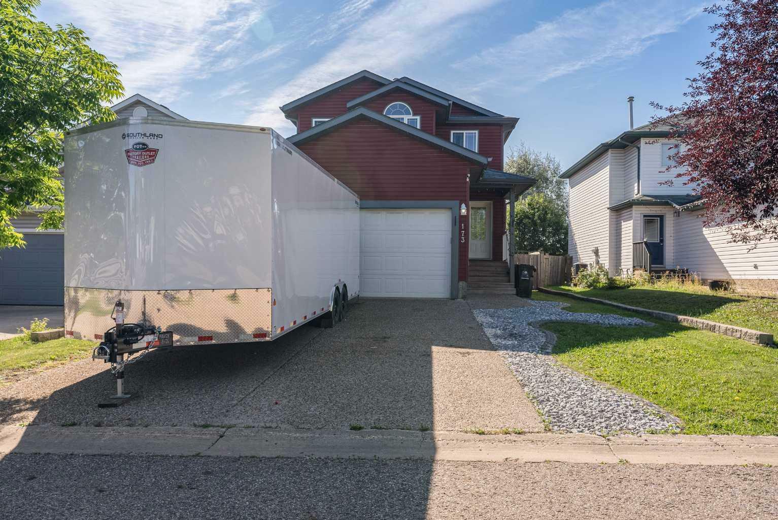 Property Photo:  173 Pickles Crescent  AB T9K 2T7 