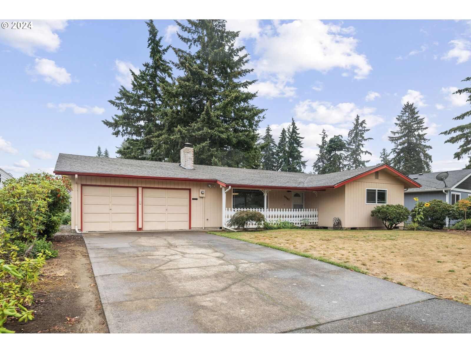 Property Photo: 6907 NE 98th Ave WA 98662