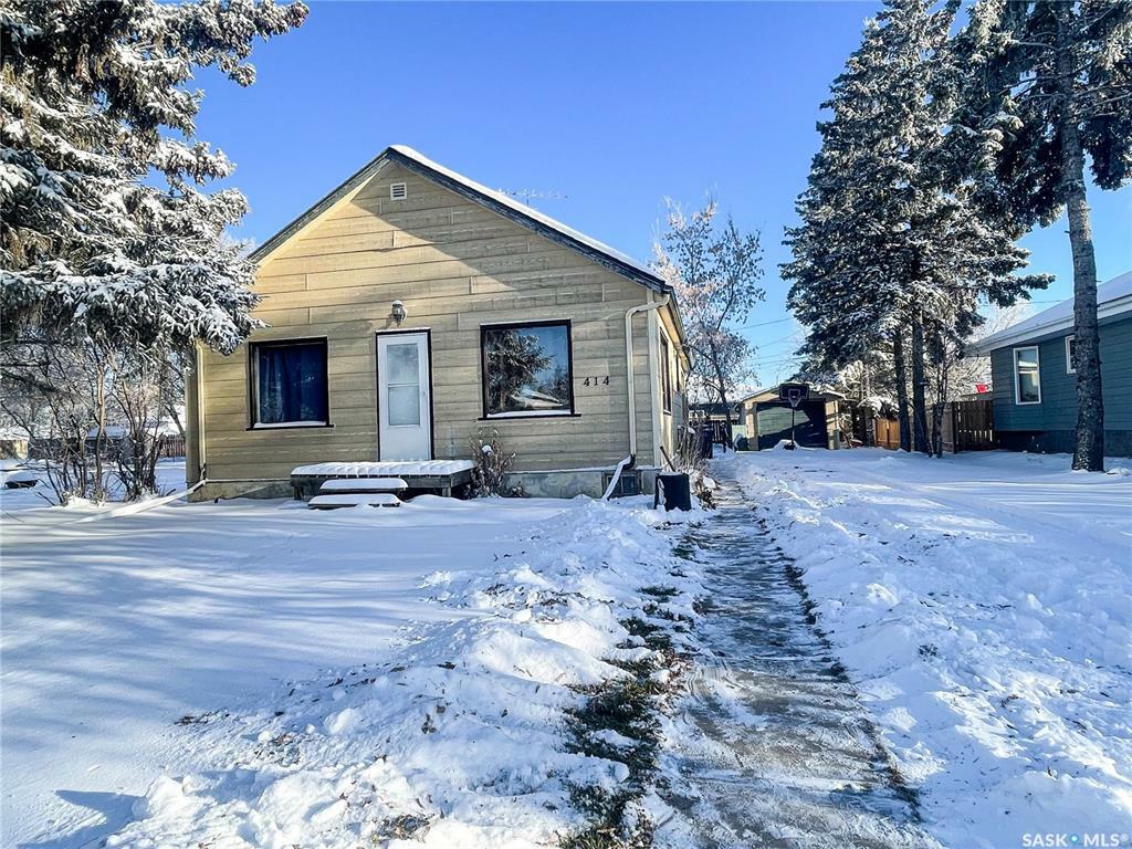 Photo de la propriété:  414 6th Street W  SK S9X 1A6 