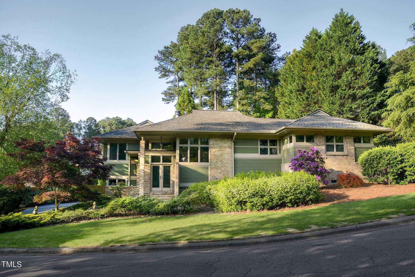 Property Photo:  105 Wheatsbury Drive  NC 27513 