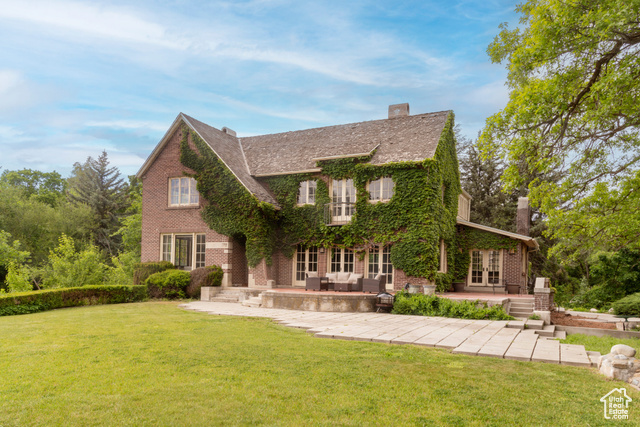 Property Photo: 2633 E 6200 S UT 84121