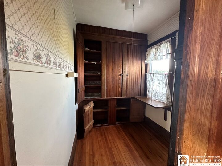 Property Photo: 2760 State Route 5 And 20 NY 14561