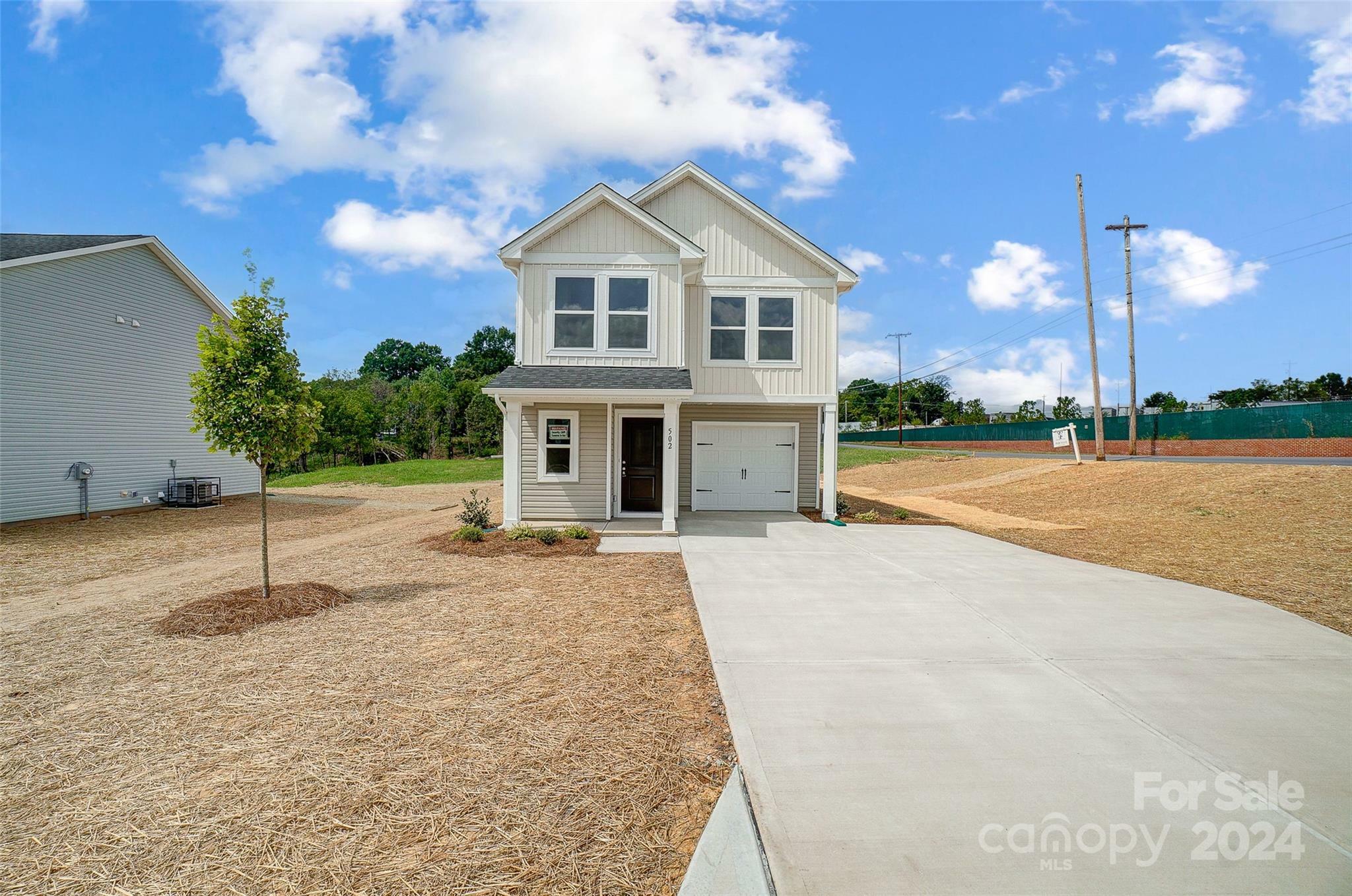 Property Photo:  502 Elpine Street  NC 28677 