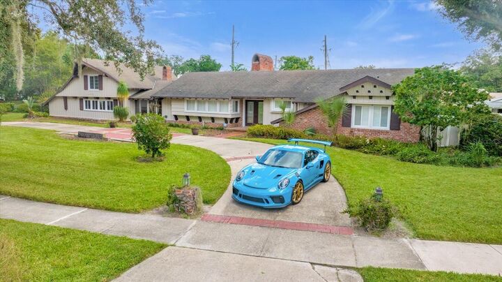 Property Photo: 2401 Norfolk Road FL 32803