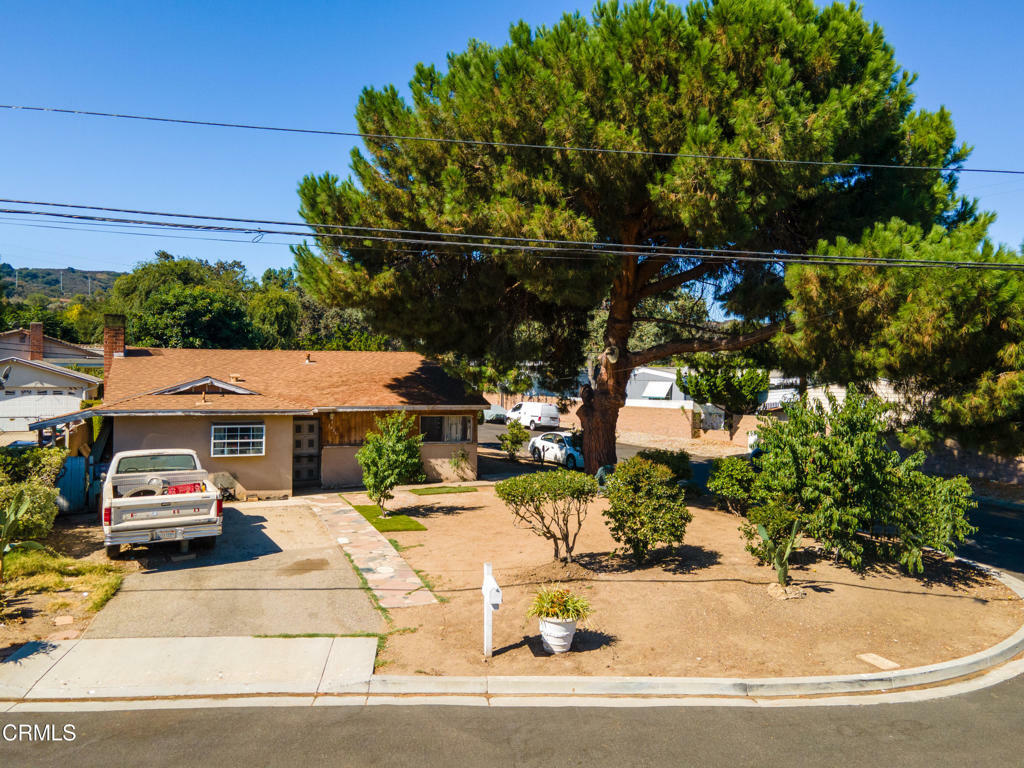 Property Photo:  2826 Los Robles Road  CA 91362 