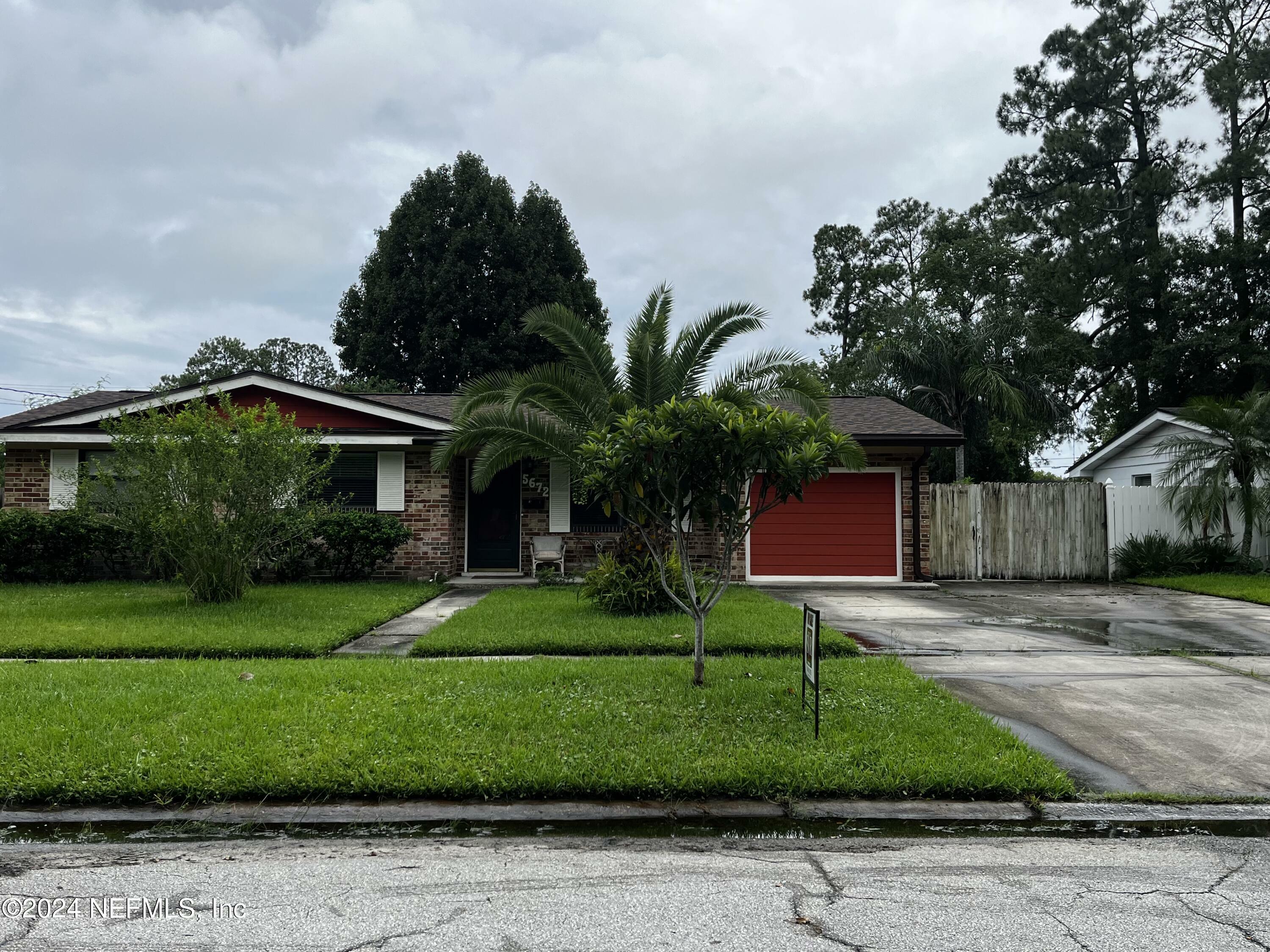 Property Photo:  5672 Sabena Road  FL 32207 