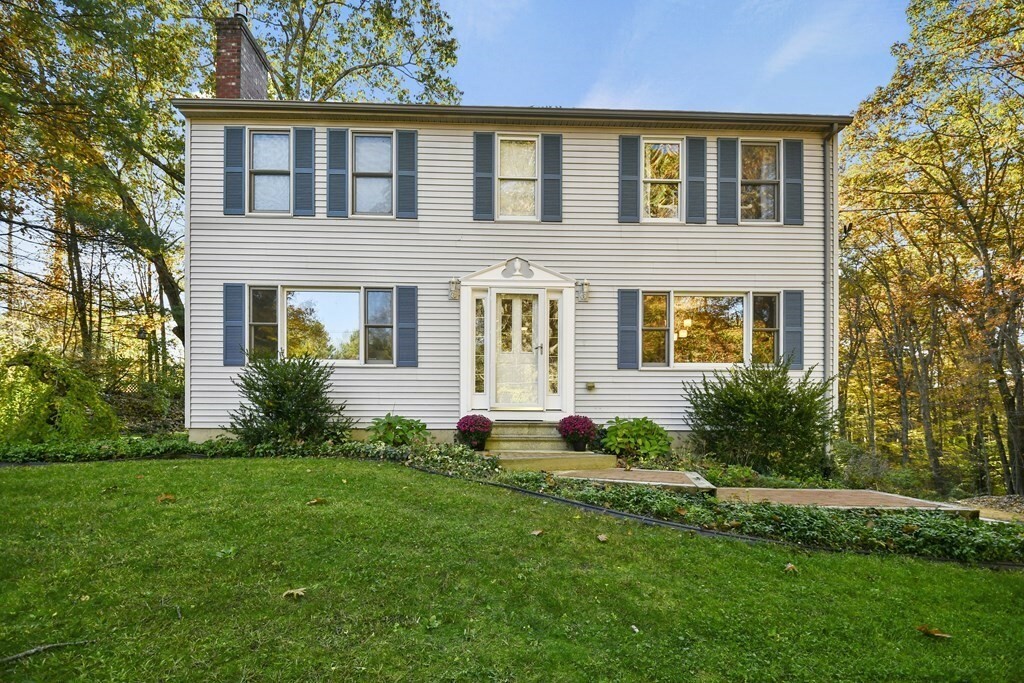 Property Photo:  102 Oakwood Drive  MA 01515 