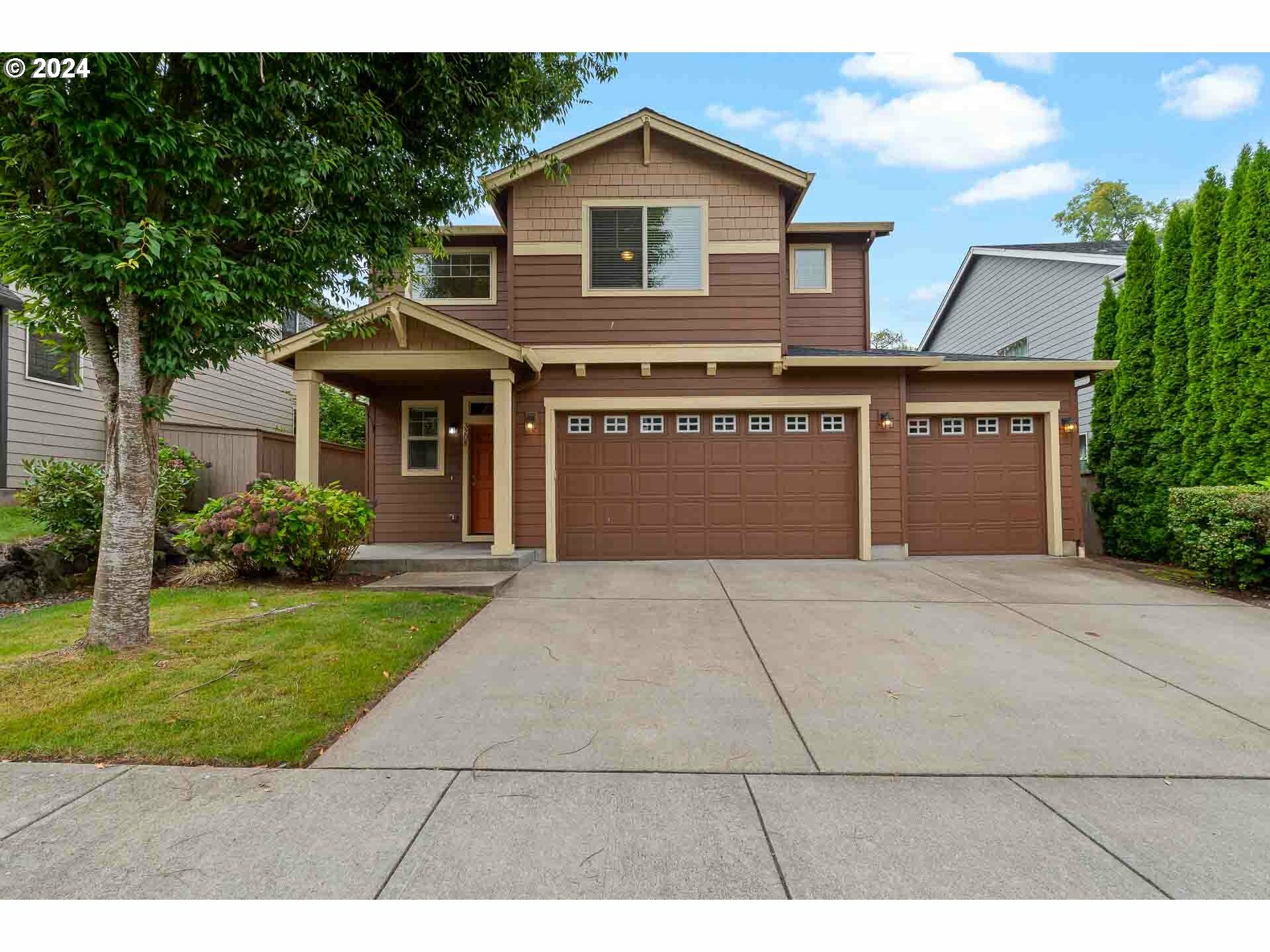 Property Photo:  3208 NW 46th Loop  WA 98607 