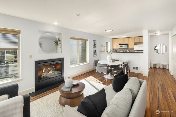 Property Photo:  1550 Eastlake Avenue E 506  WA 98102 