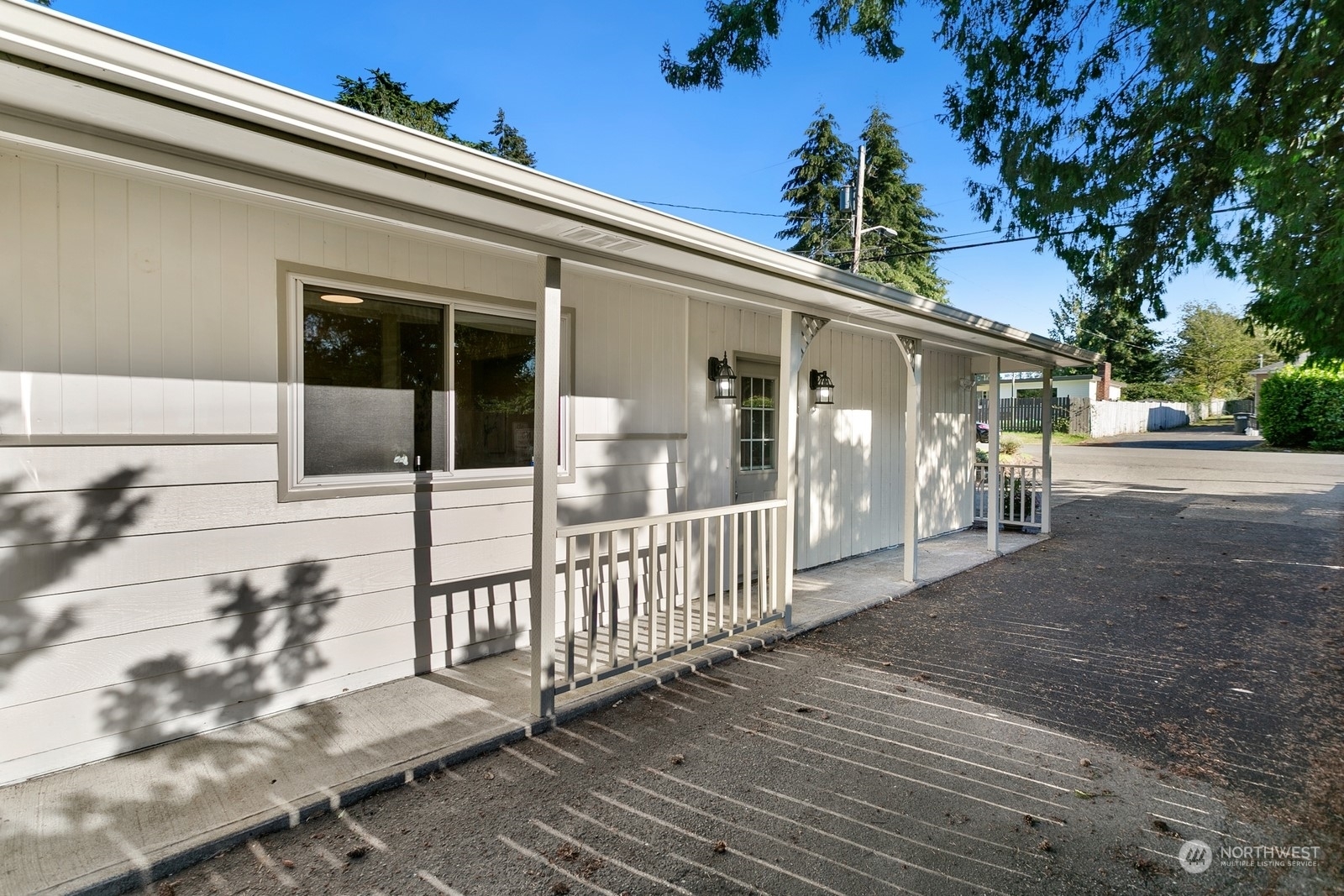 Property Photo:  3542 S 198th Street  WA 98188 