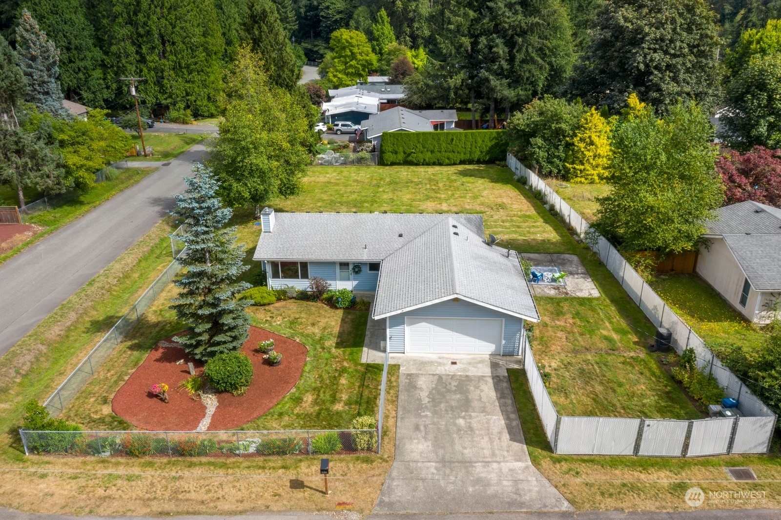 Property Photo:  21306 188th Avenue SE  WA 98058 