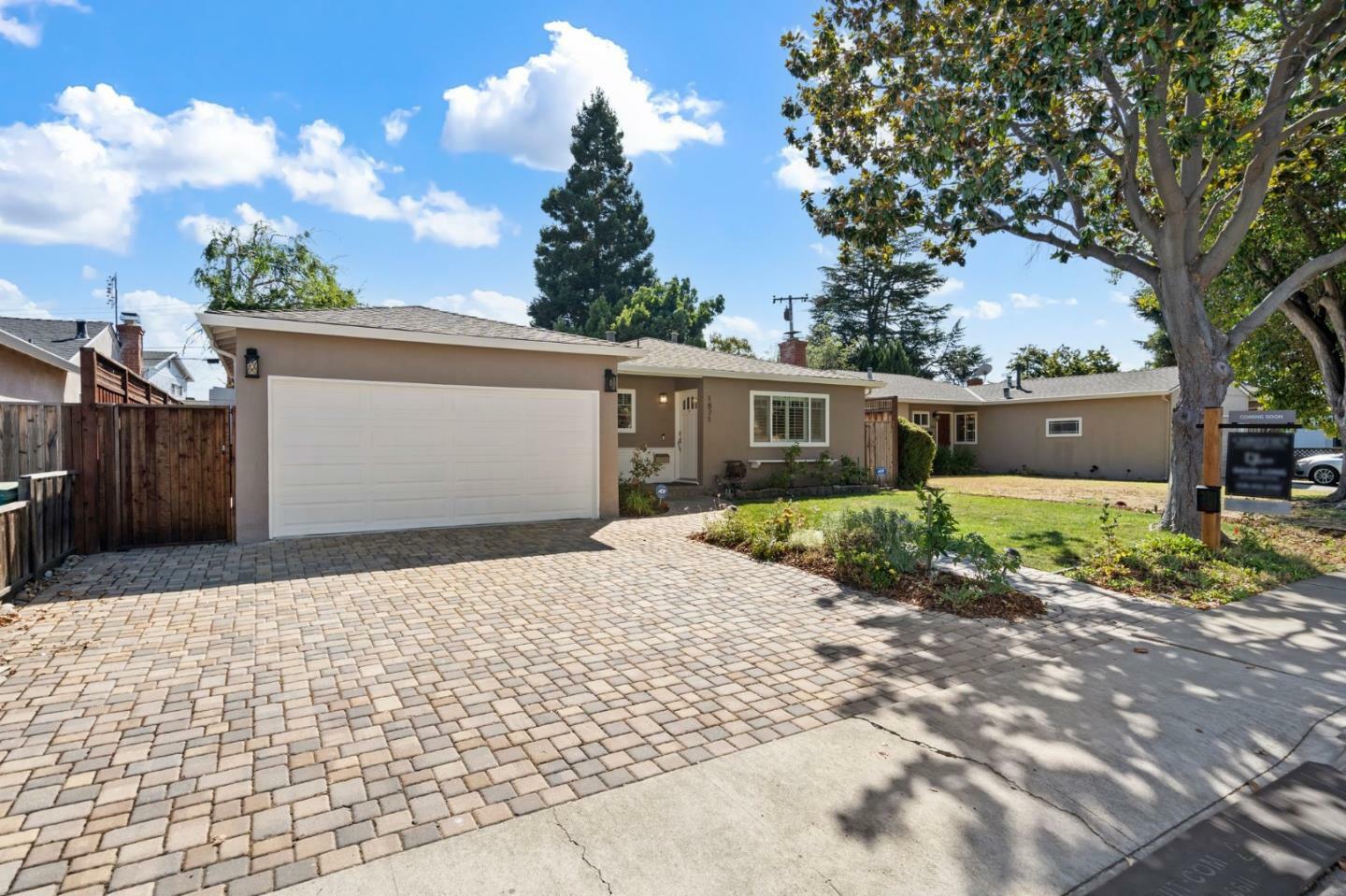 Property Photo:  1871 Briarwood Drive  CA 95051 