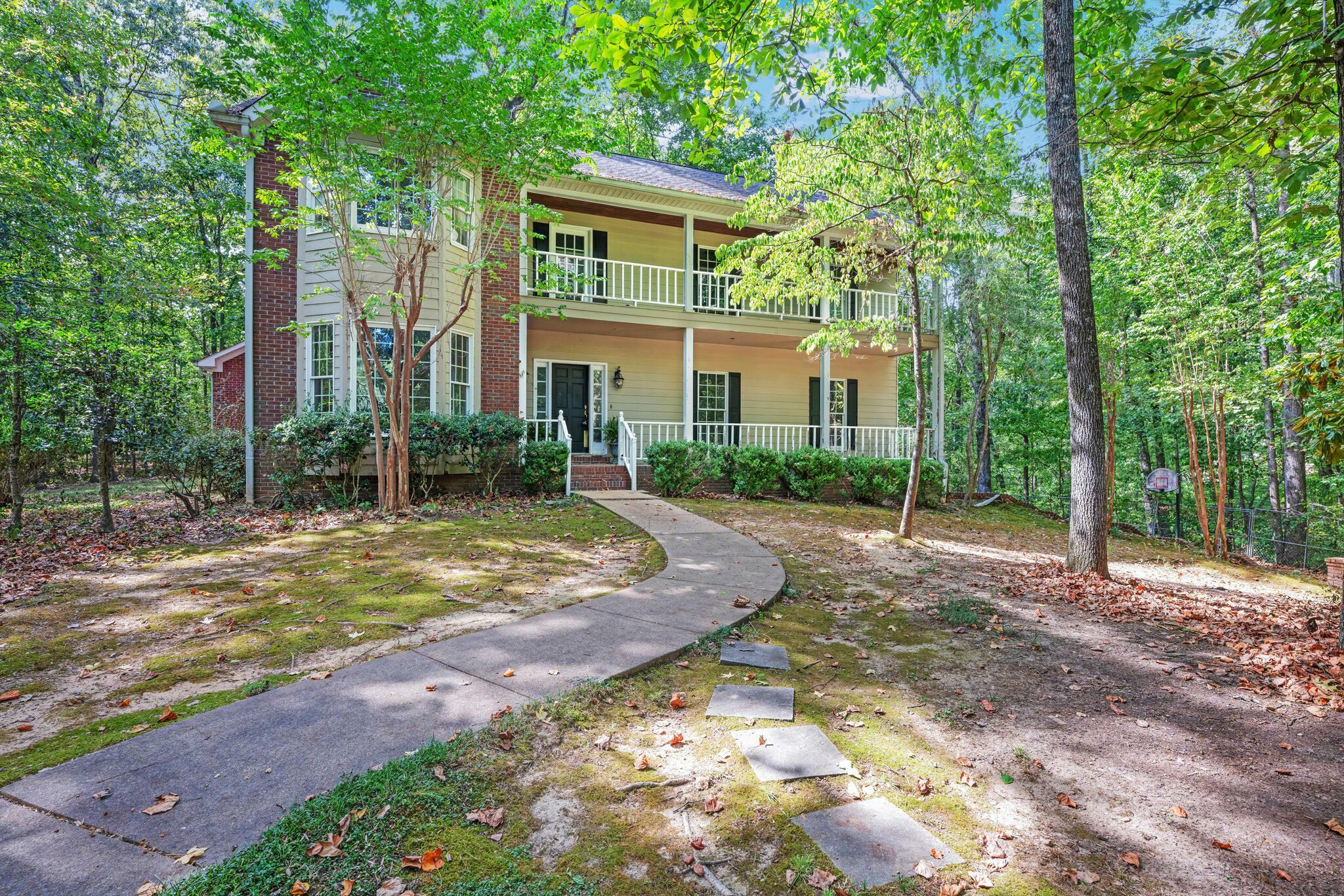 Property Photo:  2600 Old Wood Cir  AL 35504 