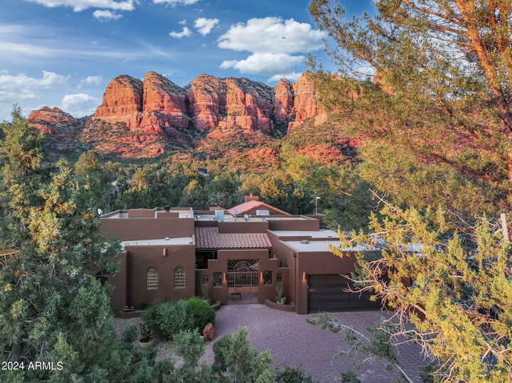 Property Photo: 30 Navajo Trail AZ 86351
