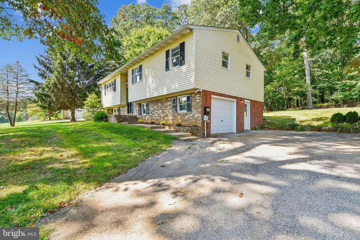 Property Photo:  2728 Meadow Tree Drive  MD 21161 