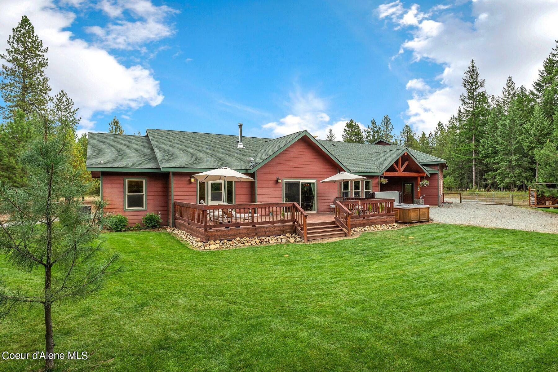 Property Photo:  212 Douglas Clan Rd  ID 83856 