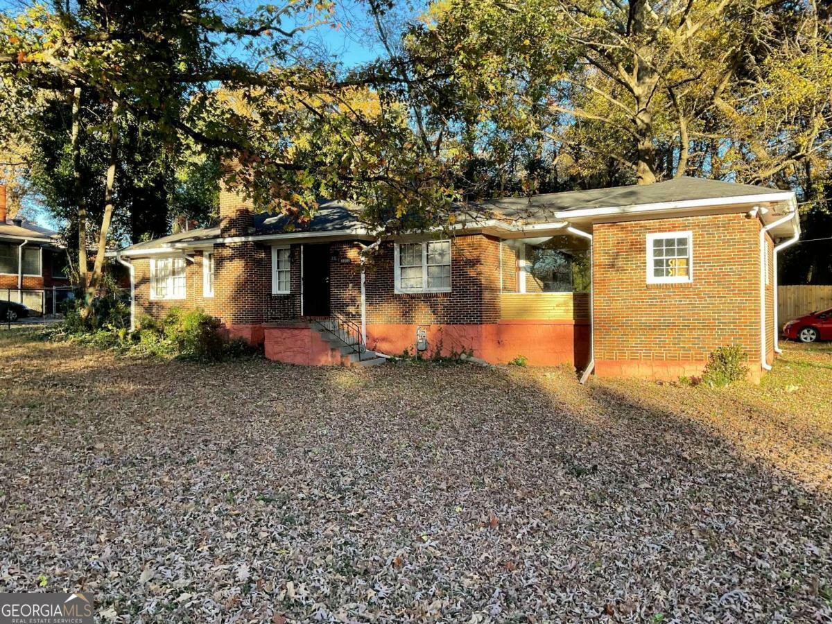 Property Photo:  2202 Second Avenue  GA 30032 