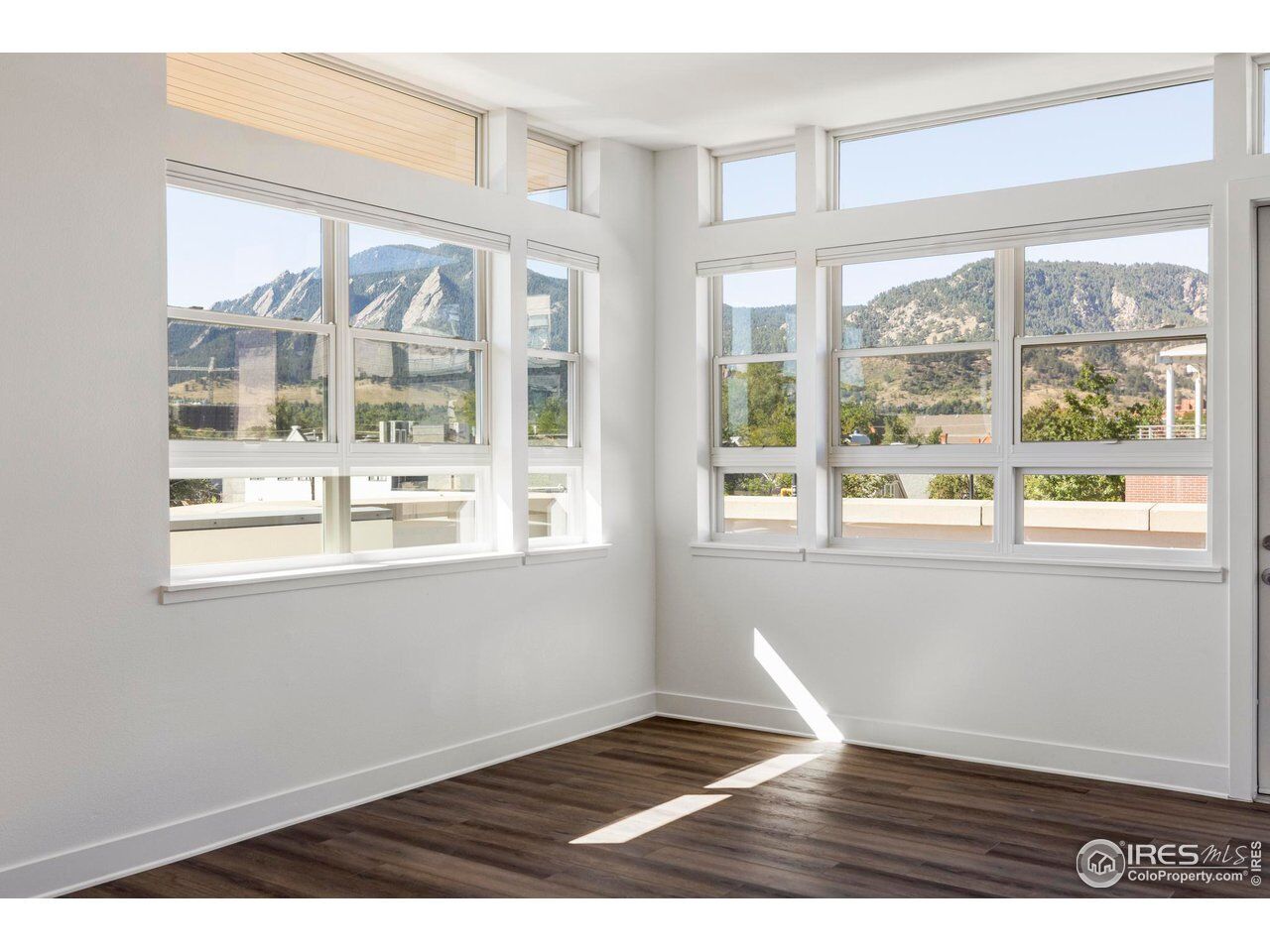 Property Photo: 1707 Walnut St 304 CO 80302