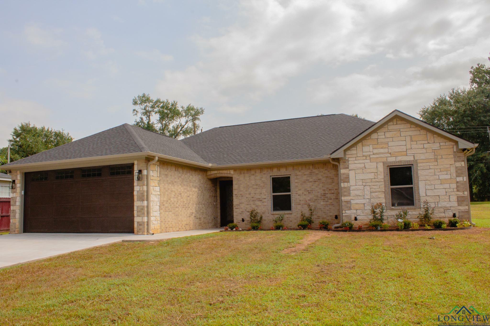 Property Photo:  802 Scenic Loop  TX 75672 