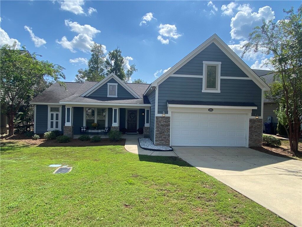 Property Photo: 2194 Quail Court AL 36879