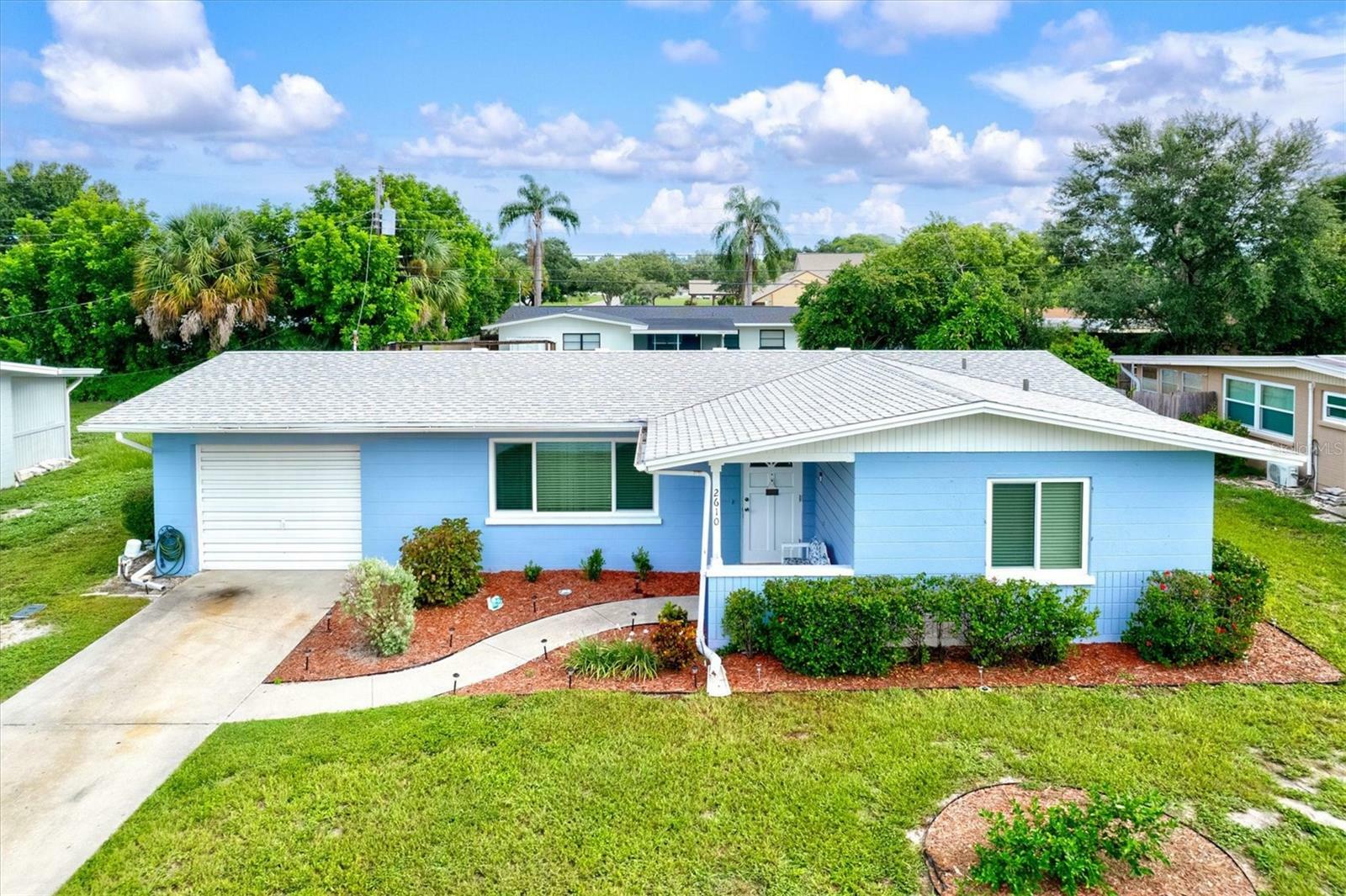 Property Photo:  2610 Southern Parkway W  FL 34205 