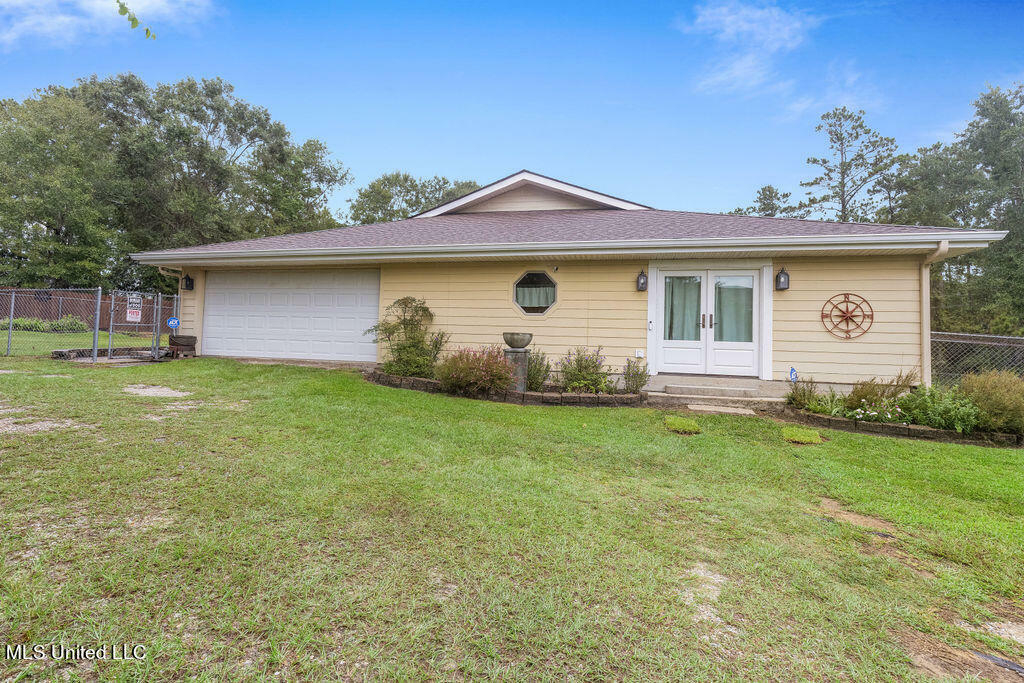 Property Photo: 12283 Fishermans Trail MS 39503
