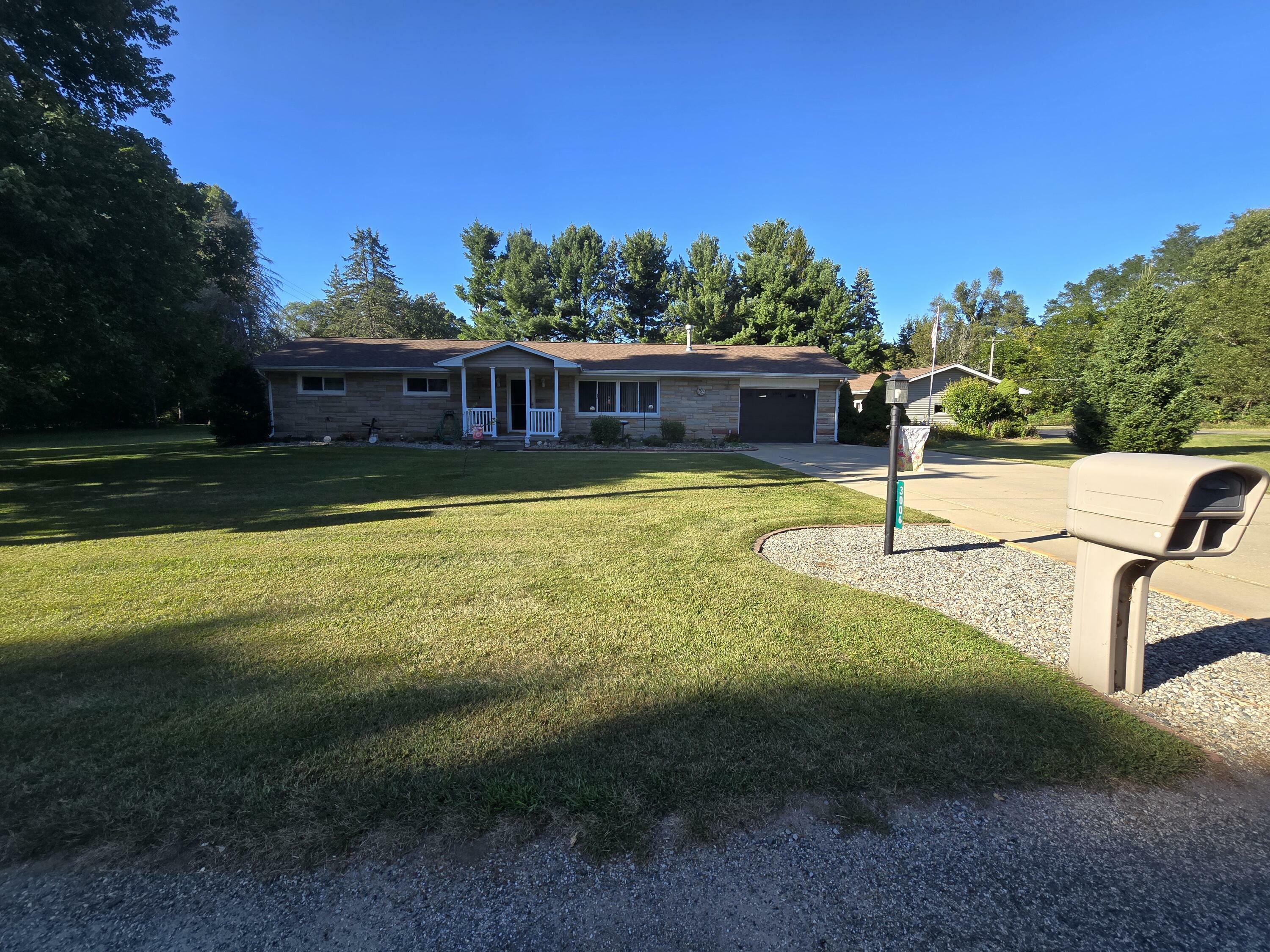 Property Photo:  3006 S Sand Dunes Drive  MI 49242 