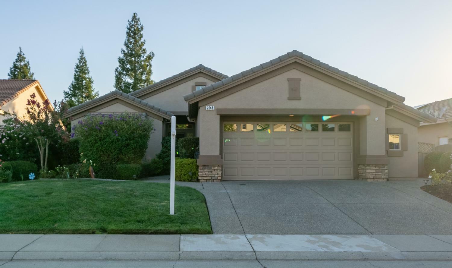 Property Photo:  2048 Prairie View Lane  CA 95648 