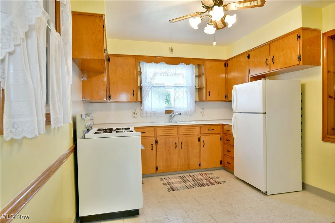 Property Photo:  345 W Omar Street  OH 44471 